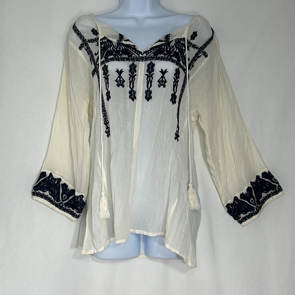 NWT World Market Natalie Cream and blue Coverup | Size: S/M - Picture 2 of 10